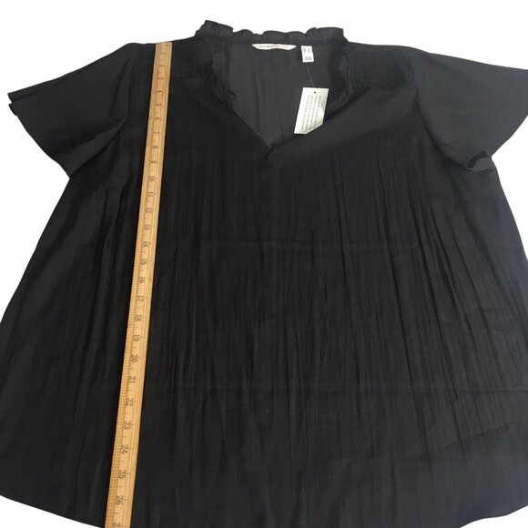 Isaac Mizrahi Live Shirt Womens 1X Black Ruffle V-Neck Smocked Shoulders Plus - Picture 10 of 16